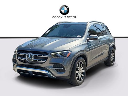 Used 2025 Mercedes-Benz GLE 450e 4MATIC image 2