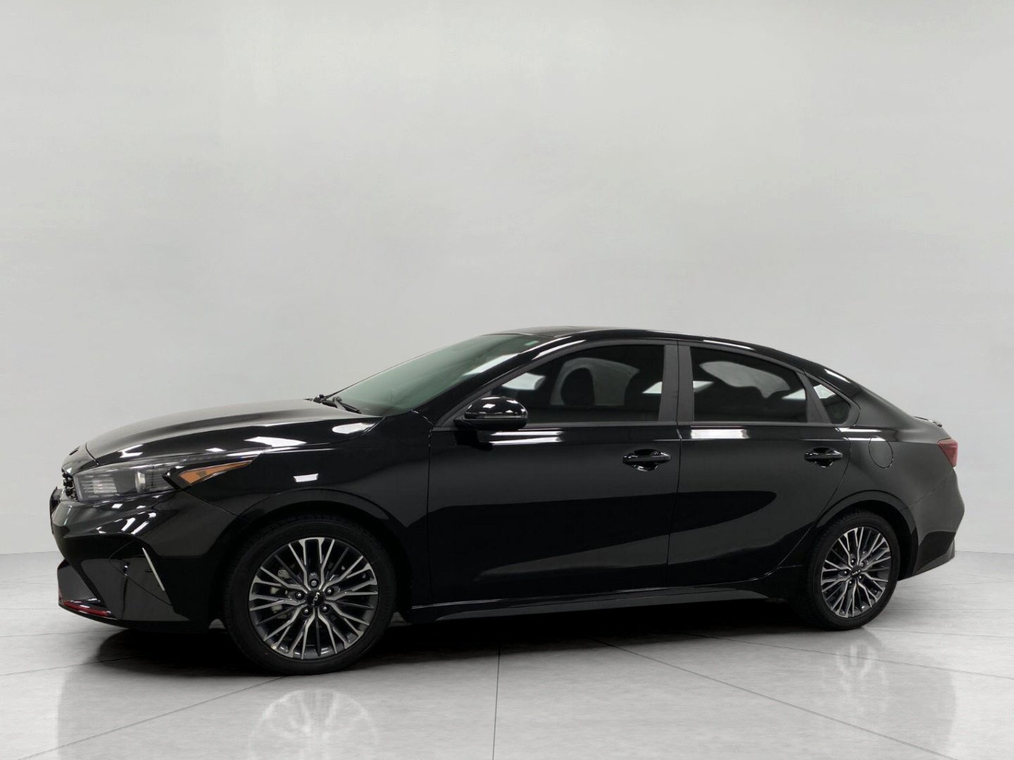 Used 2024 Kia Forte GT-Line w/ GT-Line Premium Package FWD image 8