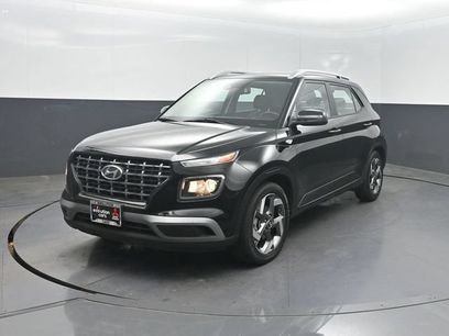 Used 2022 Hyundai Venue SEL