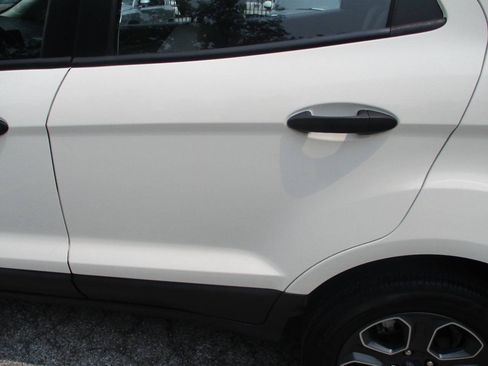 Used 2021 Ford EcoSport S FWD image 15