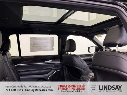 New 2025 Jeep Grand Cherokee L Limited w/ Luxury Tech Group II AWD/4WD image 10