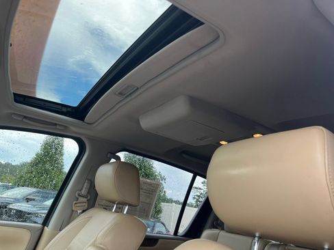 Used 2013 Nissan Armada Platinum RWD image 40
