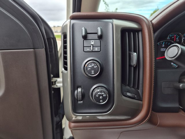 Used 2015 Chevrolet Silverado 1500 High Country AWD/4WD image 18