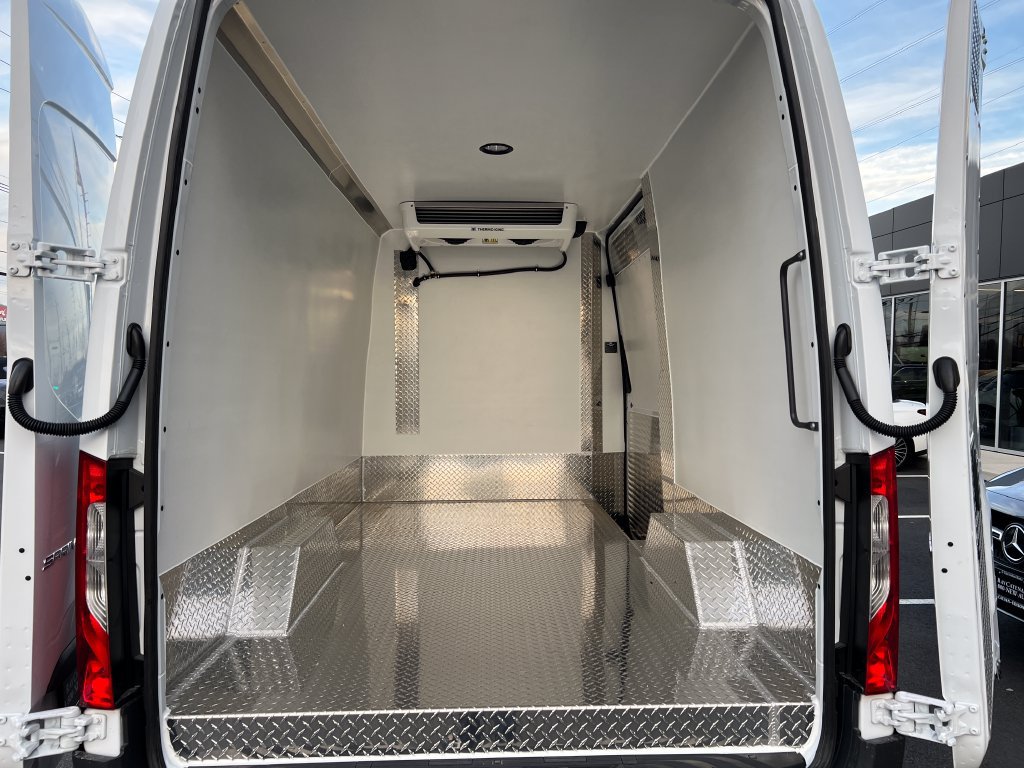 New 2025 Mercedes-Benz Sprinter 2500 image 4