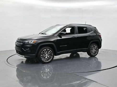 Used 2023 Jeep Compass Limited w/ Elite Group AWD/4WD image 5
