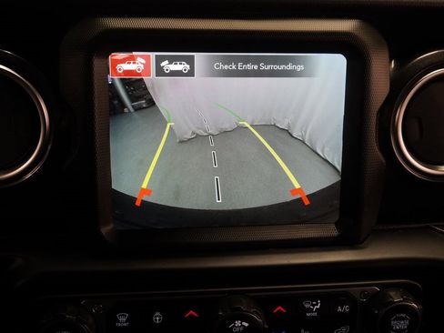 Certified 2021 Jeep Wrangler Unlimited Rubicon w/ Xtreme Recon 35" Tire Package image 36