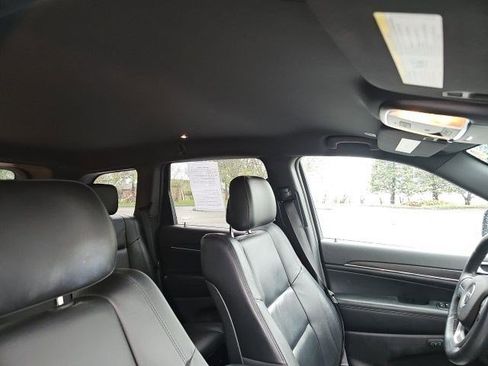 Used 2018 Jeep Grand Cherokee Limited w/ Trailer Tow Group IV image 13