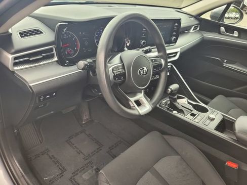 Used 2021 Kia K5 LXS FWD image 9