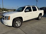 Used 2008 Chevrolet Avalanche LT w/ LT Preferred Equipment Group image 3