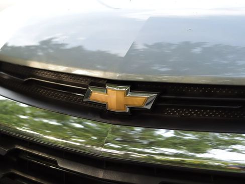 Used 2023 Chevrolet TrailBlazer LS FWD image 28