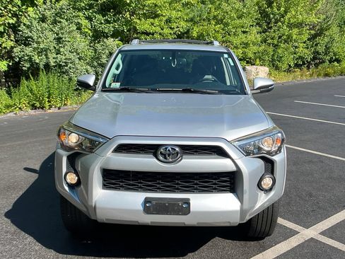 Used 2016 Toyota 4Runner SR5 Premium AWD/4WD image 4