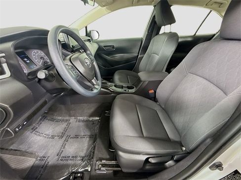 Certified 2025 Toyota Corolla LE image 19