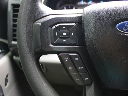 Used 2018 Ford F350 XLT AWD/4WD image 9