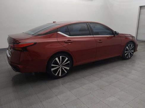 Used 2021 Nissan Altima 2.5 SR w/ SR Premium Package image 10