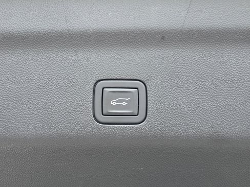 Certified 2023 Chevrolet Tahoe High Country AWD/4WD image 7