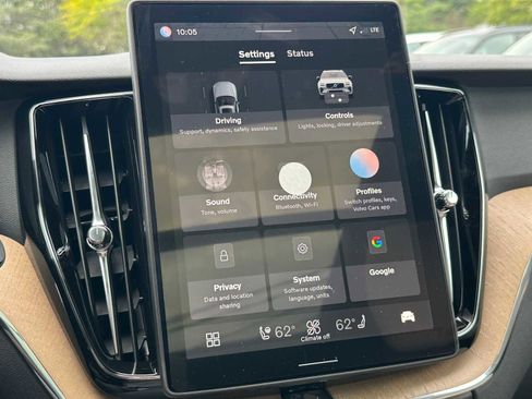 New 2026 Volvo XC60 B5 Plus w/ Protection Package Premier image 29