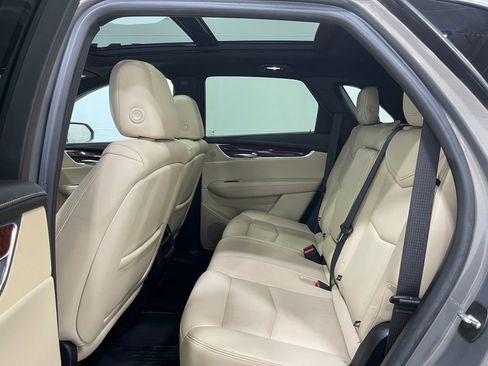 Used 2018 Cadillac XT5 Luxury w/ Driver Awareness Package image 32