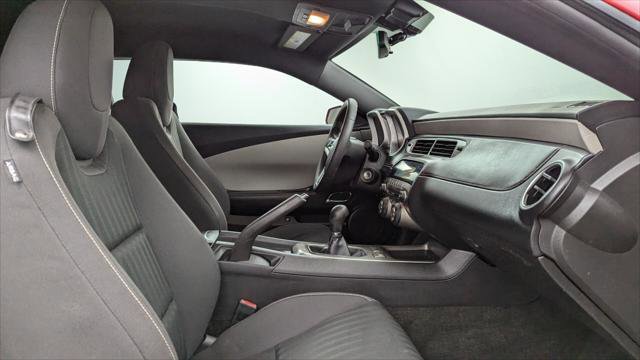 Used 2014 Chevrolet Camaro LS RWD image 16