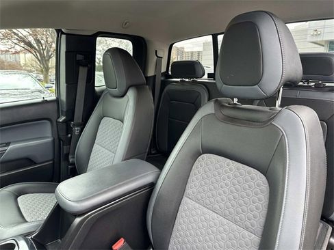 Used 2018 Chevrolet Colorado Z71 image 16