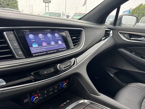 Used 2024 Buick Enclave Avenir w/ Avenir Technology Package AWD/4WD image 22