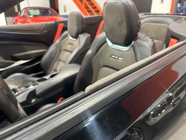 Used 2022 Chevrolet Camaro ZL1 RWD image 29