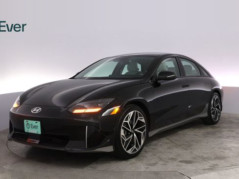 Used 2023 Hyundai Ioniq 6 Limited RWD image 2