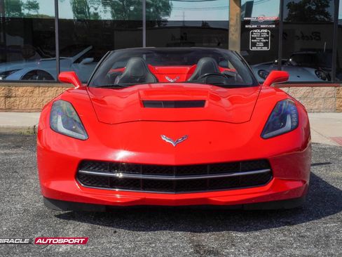 Used 2014 Chevrolet Corvette Stingray Convertible RWD image 2