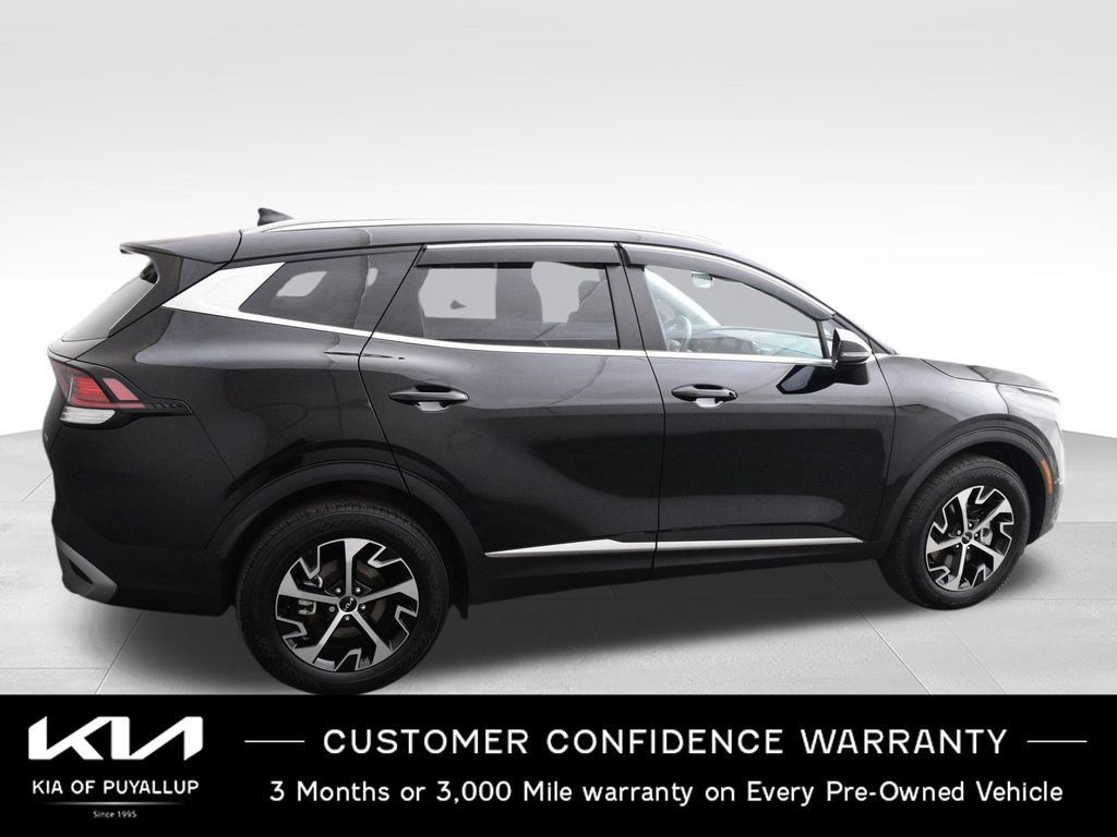 Certified 2023 Kia Sportage EX AWD/4WD image 4