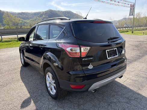 Used 2018 Ford Escape SE AWD/4WD image 6