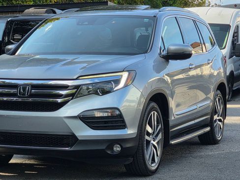 Used 2017 Honda Pilot Elite image 3