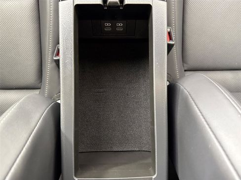 Certified 2024 Toyota Prius XLE image 36