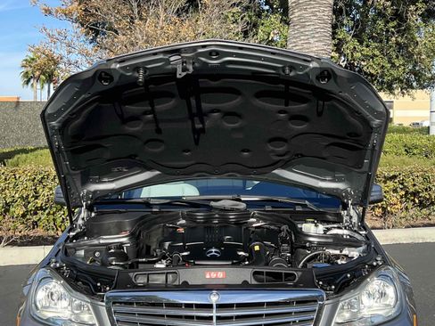 Used 2013 Mercedes-Benz C 250 Sedan w/ Premium 1 Pkg image 19