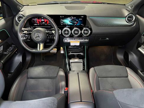 Used 2025 Mercedes-Benz GLA 250 GLA 250 image 42