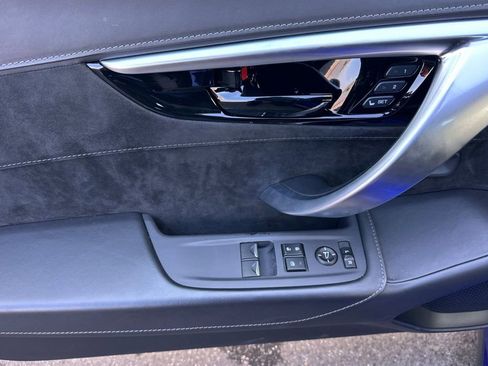 Used 2017 Acura NSX AWD/4WD image 10