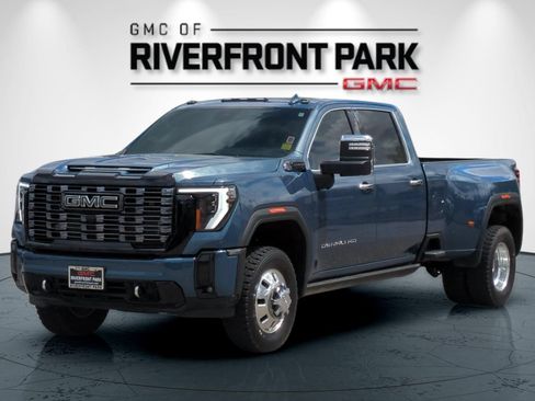 Used 2026 GMC Sierra 3500 Denali Ultimate AWD/4WD image 7