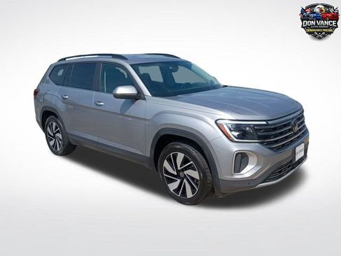 Used 2025 Volkswagen Atlas SE AWD/4WD image 7