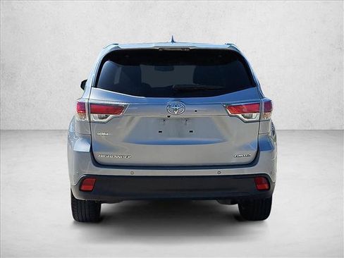 Used 2015 Toyota Highlander Limited FWD image 6