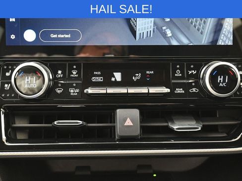 Certified 2025 Toyota Highlander Platinum image 23