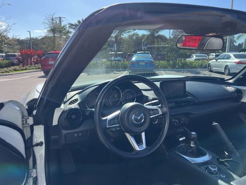 Used 2023 MAZDA MX-5 Miata Club w/ Brembo/BBS Recaro Package image 28