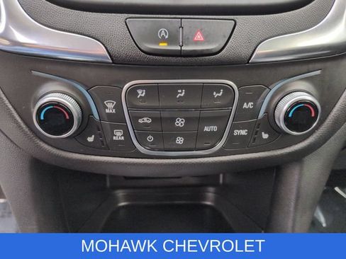 Used 2024 Chevrolet Equinox LT AWD/4WD image 18