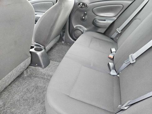 Used 2012 Nissan Versa S image 27