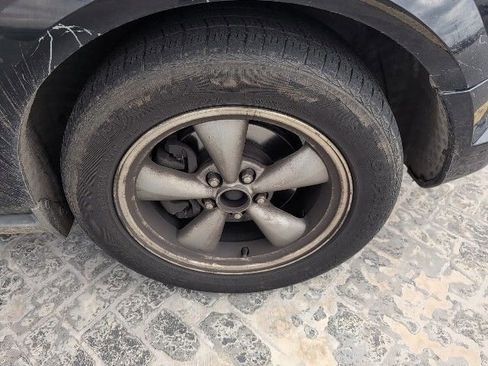 Used 2006 Ford Mustang Deluxe image 15