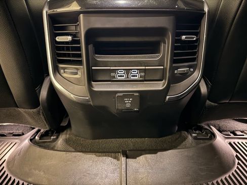 Used 2022 RAM 1500 Laramie AWD/4WD image 35