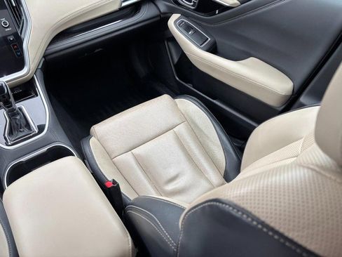 Used 2023 Subaru Outback Limited image 14