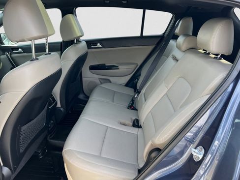 Used 2020 Kia Sportage S w/ S Premium Package image 11