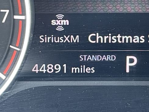 Used 2023 Nissan Rogue SV image 29