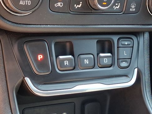 Certified 2021 GMC Terrain SLE w/ Driver Convenience Package FWD image 14