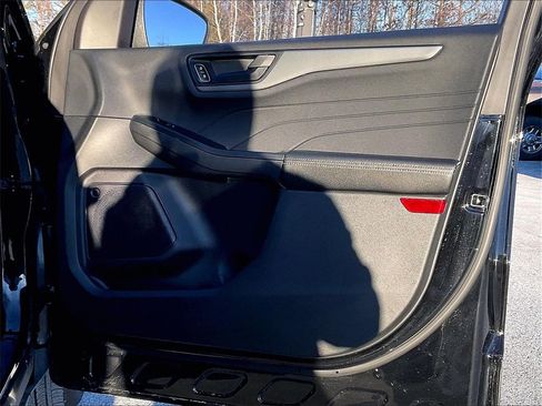 Used 2024 Ford Escape Active image 11