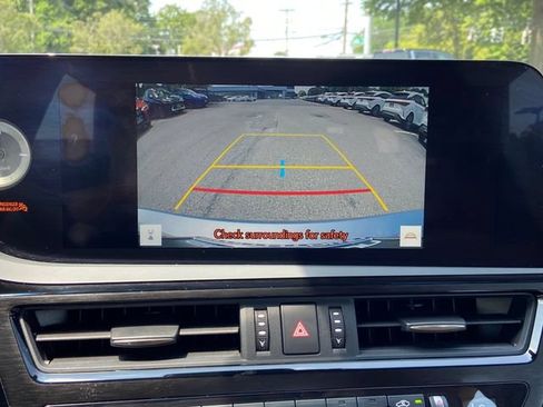 Certified 2023 Lexus ES 250 w/ Premium Package AWD/4WD image 21