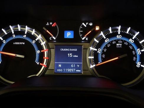 Used 2018 Toyota 4Runner SR5 Premium AWD/4WD image 17